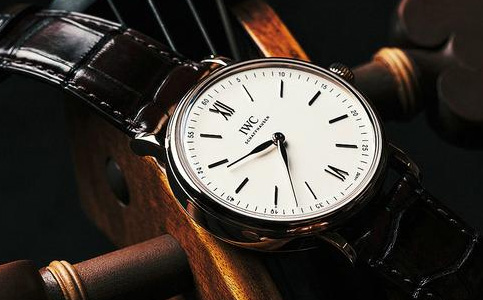 萬(wàn)國(guó)手表維修服務(wù)地址（如何保養(yǎng)萬(wàn)國(guó)手表）