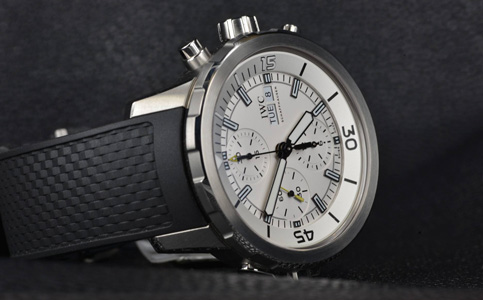 萬(wàn)國(guó)寧波售后電話（萬(wàn)國(guó)表蒙的日常保養(yǎng)）