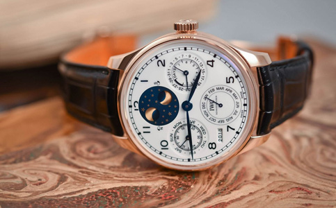 深圳萬國保修服務點（萬國卡扣磕碰）