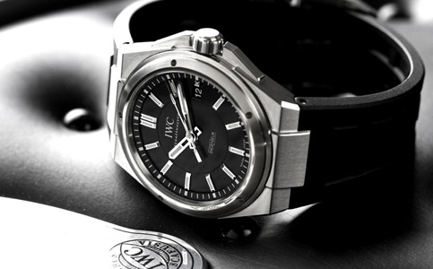 萬(wàn)國(guó)維修服務(wù)中心西安電話號(hào)碼（萬(wàn)國(guó)手表機(jī)芯生銹怎么辦）