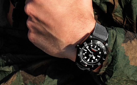 帝舵手表上海維修保養中心（帝舵手表表殼生銹該怎么處理）