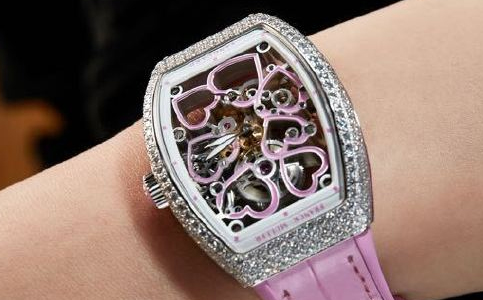 法穆蘭售后維修(法穆蘭手表表針保養(yǎng)的小竅門)