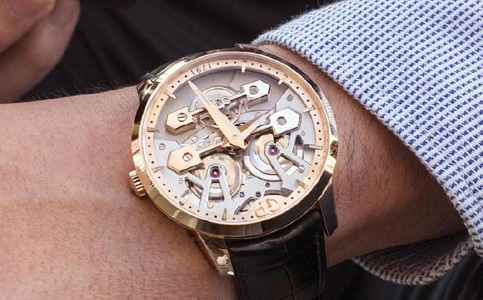 芝柏客服電話多少（芝柏手表表蒙的保養方法）