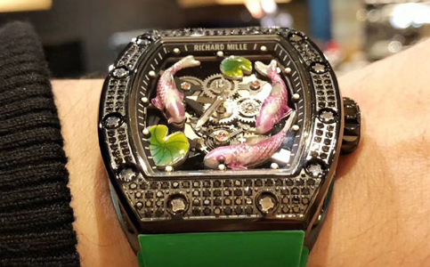 理查德米勒官方售后店（解決理查德米勒表扣劃痕）