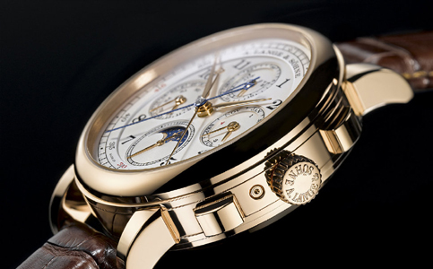 朗格手表維修點服務(wù)熱線(解決朗格手表表玻璃起霧的問題)